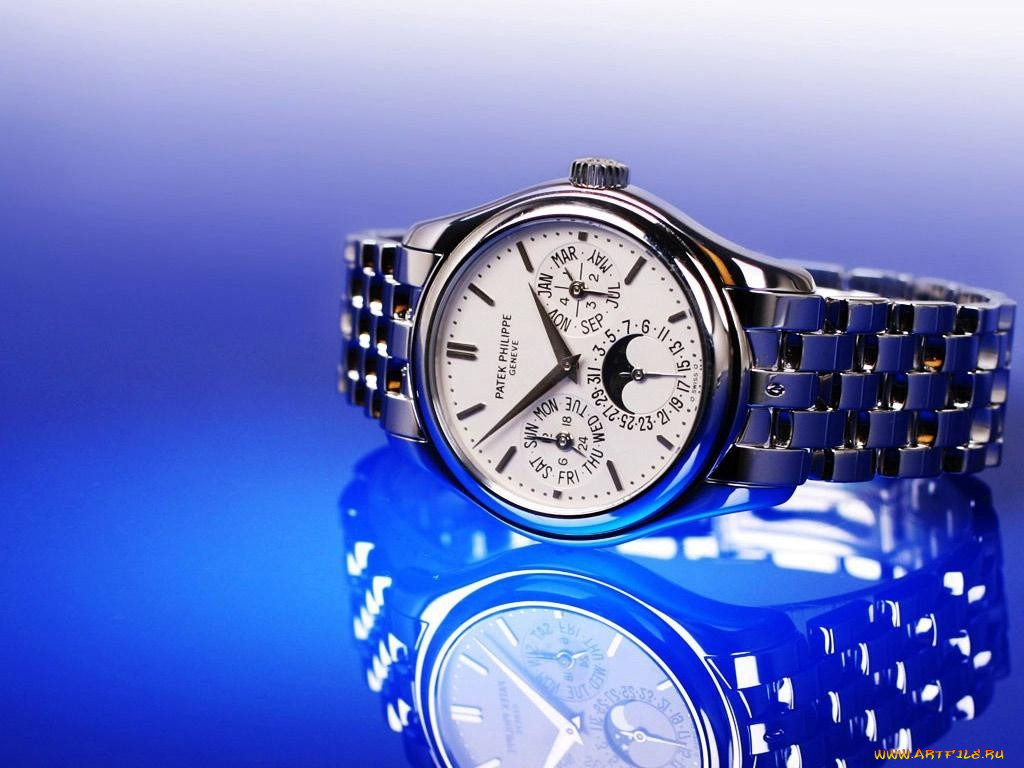 Watch watches как правильно часы. Наручные часы. Швейцарские часы баннер. Простые наручные часы. Наручные часы на синем фоне.